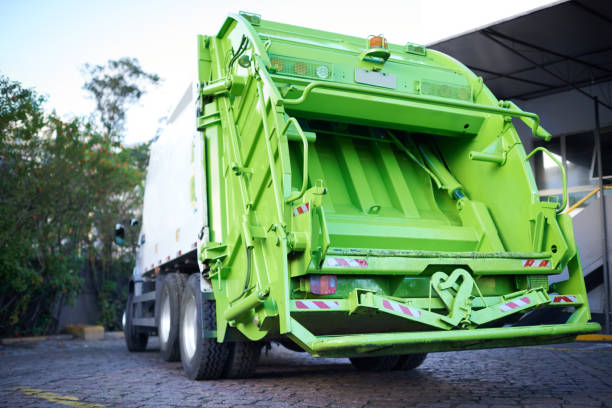Best Construction Debris Removal  in Oak Creek, WI